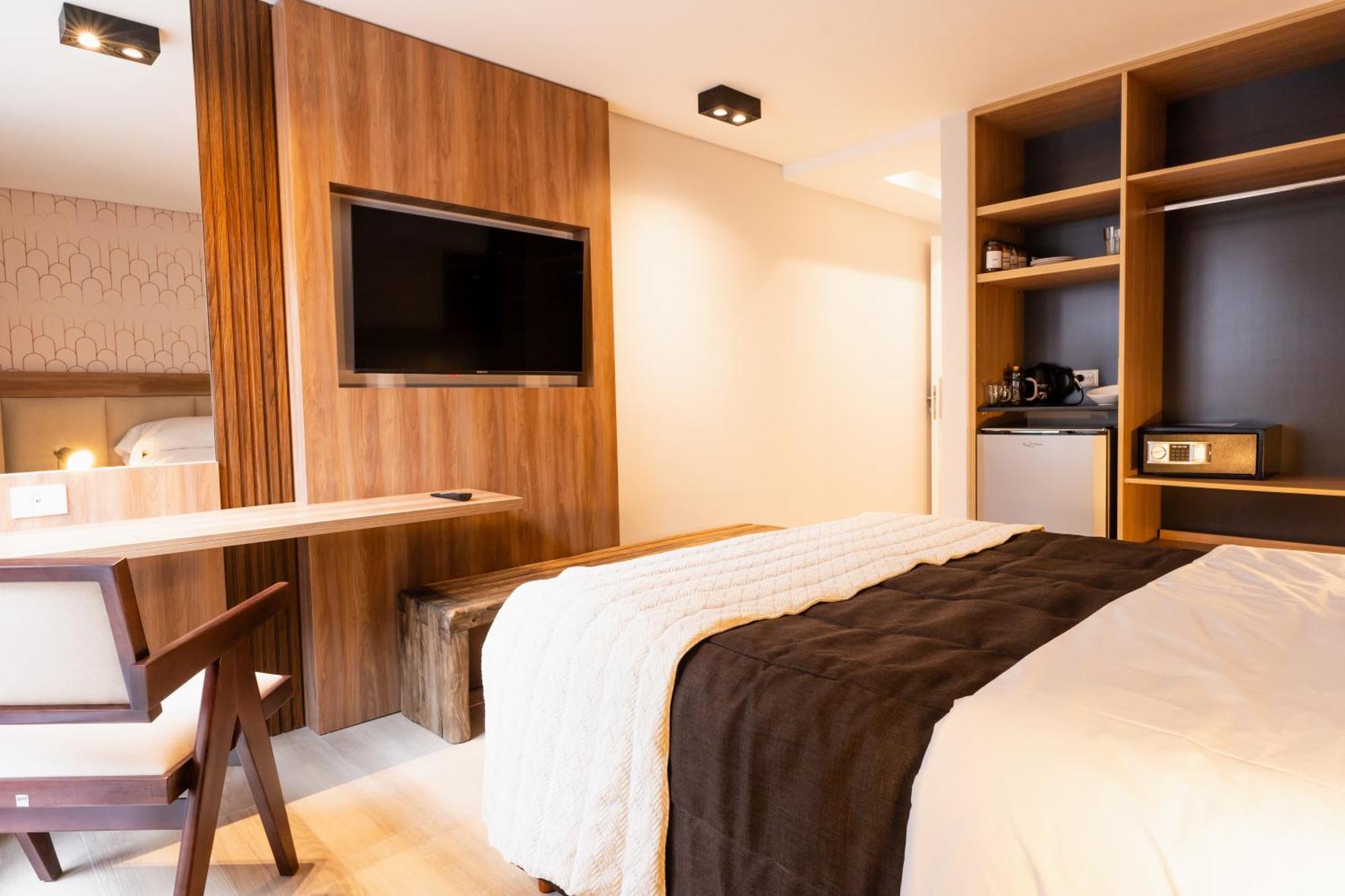 Hotel Nuit 4*