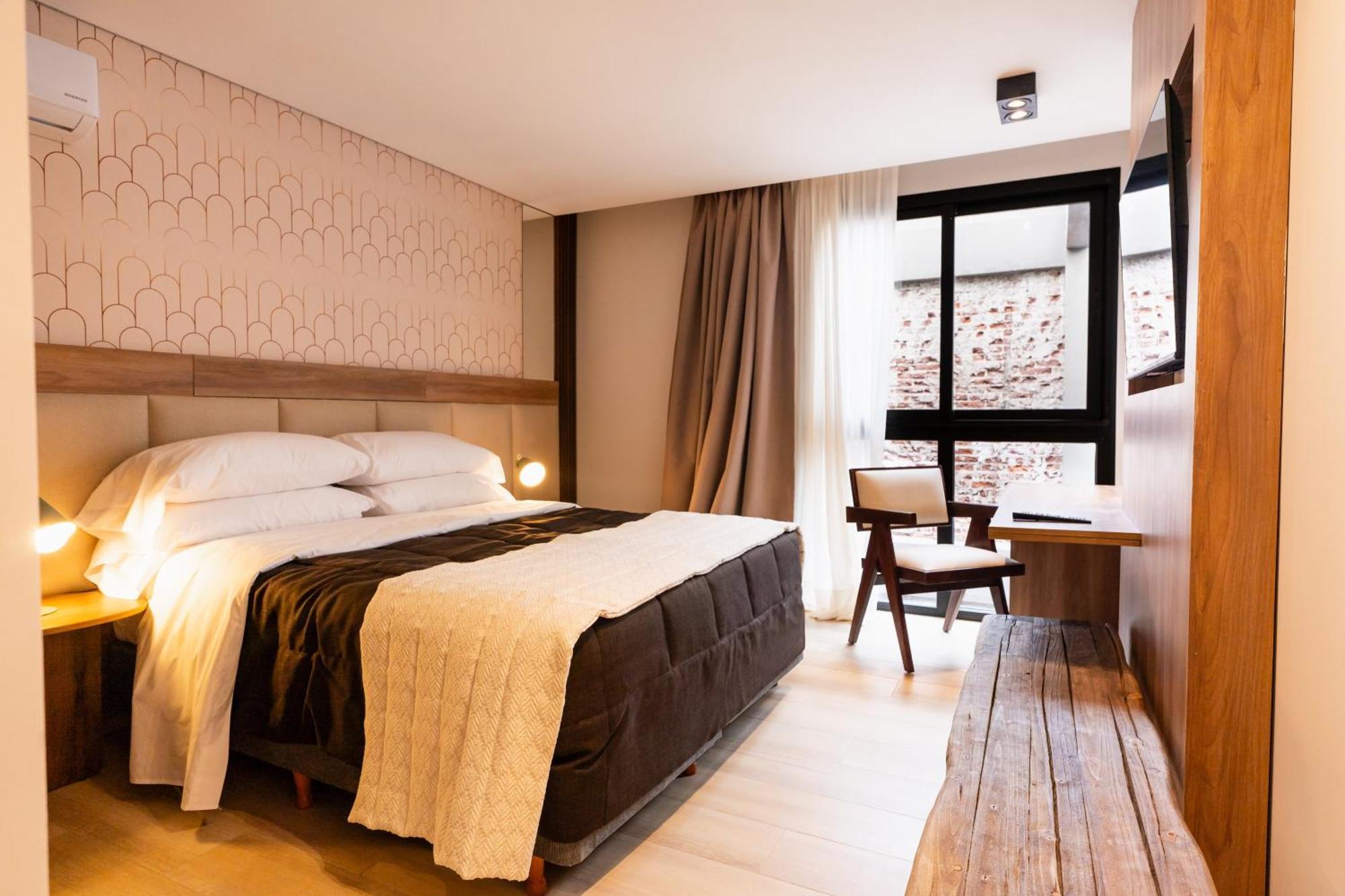 Nuit Hotel